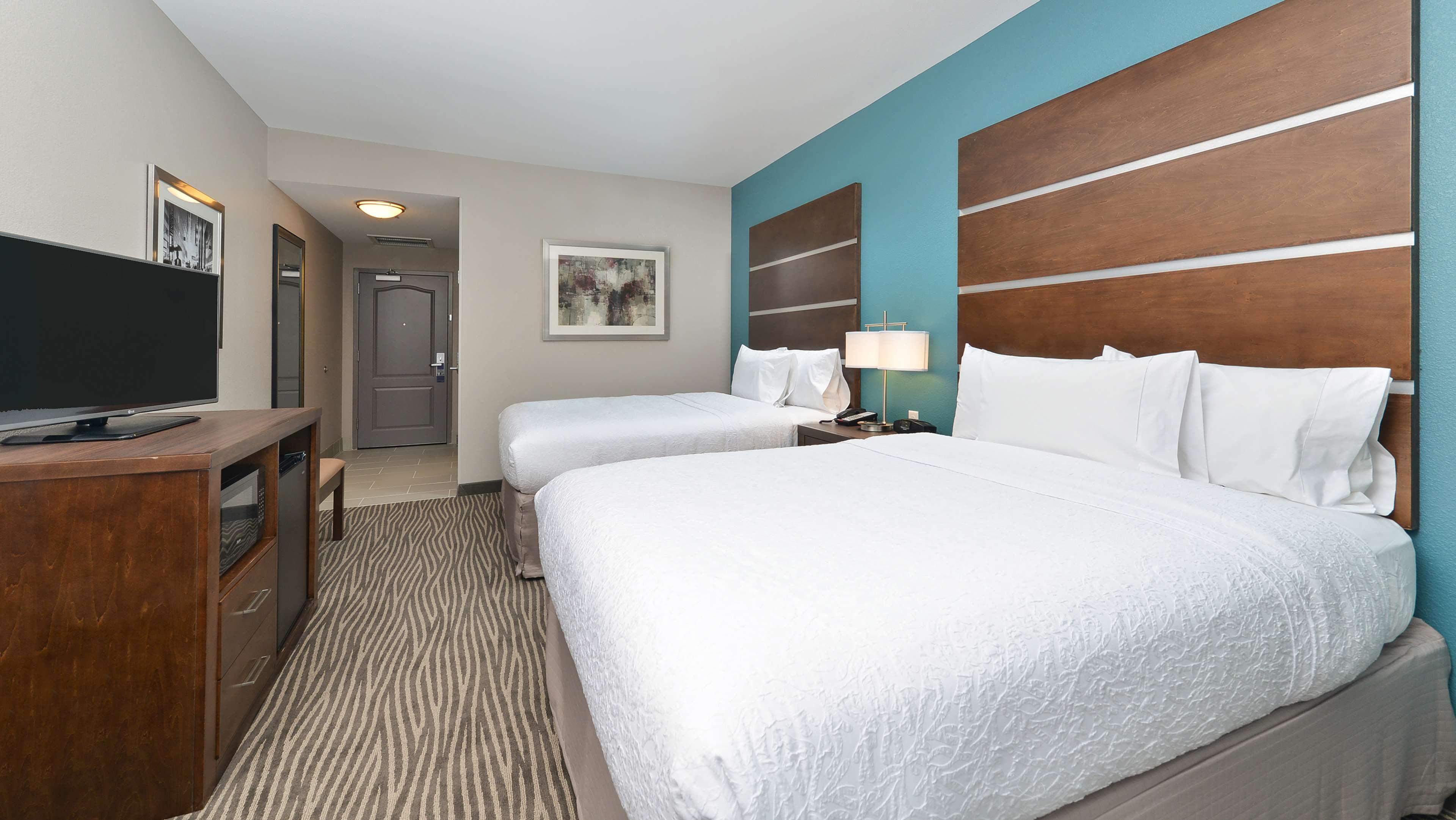 Hampton Inn & Suites Des Moines Downtown Esterno foto