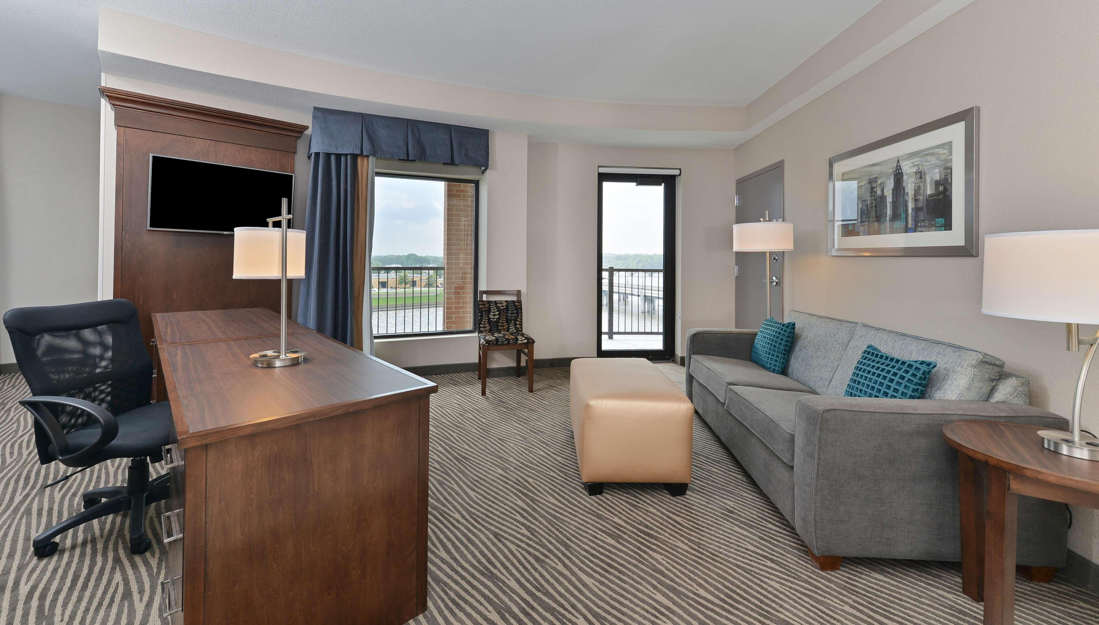 Hampton Inn & Suites Des Moines Downtown Esterno foto