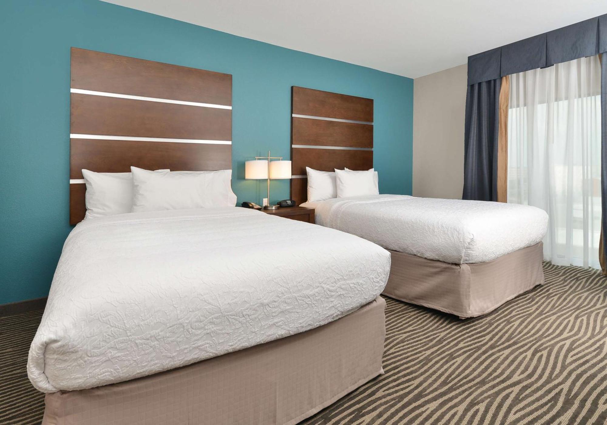 Hampton Inn & Suites Des Moines Downtown Esterno foto